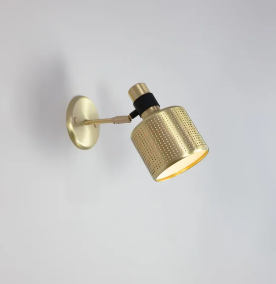 RIDDLE WALL LIGHT SINGLE