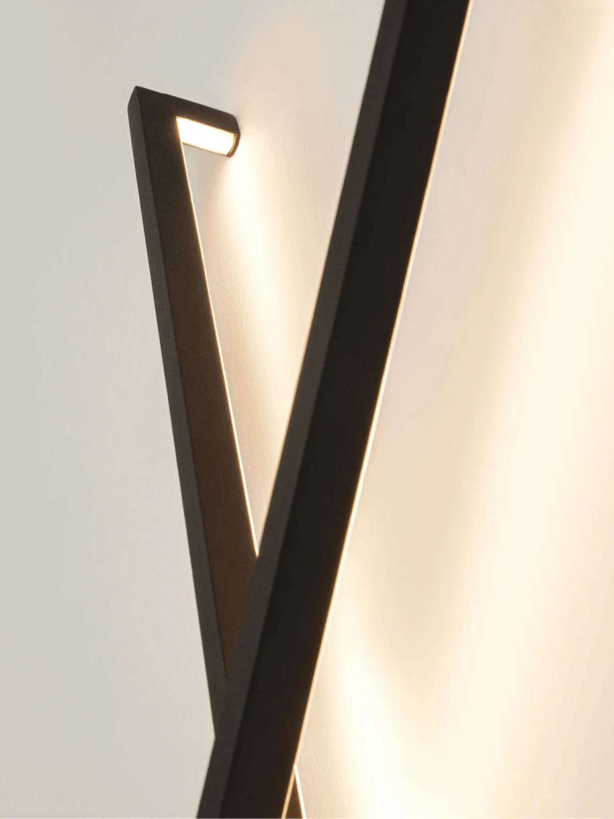 WALL LIGHTS